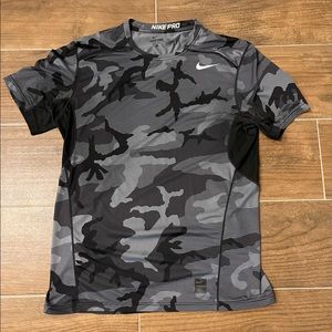 Men’s Nike camo dri-fit T-shirt